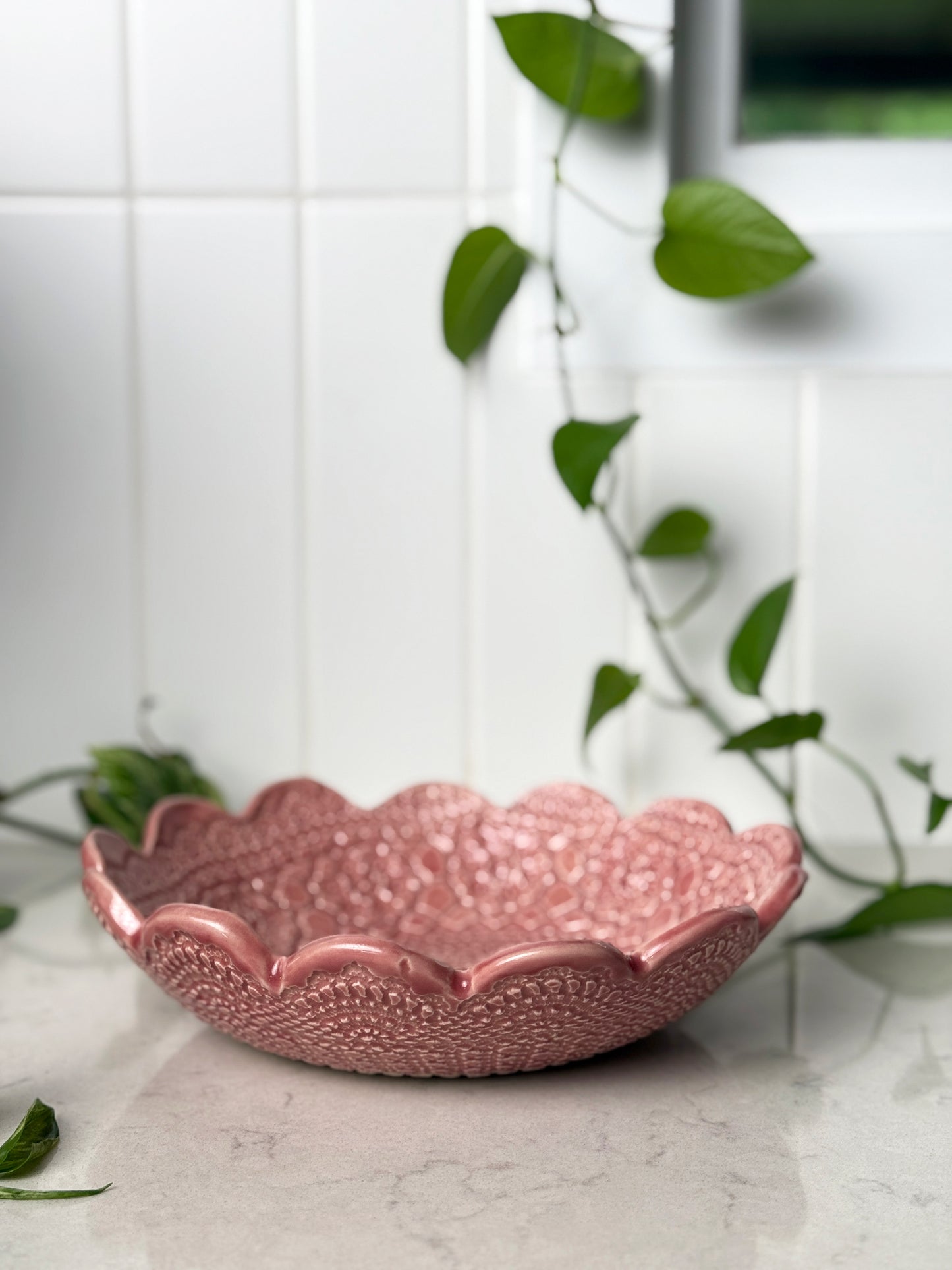 Duas Histórias em Rosa  - Limited Collector Bowl